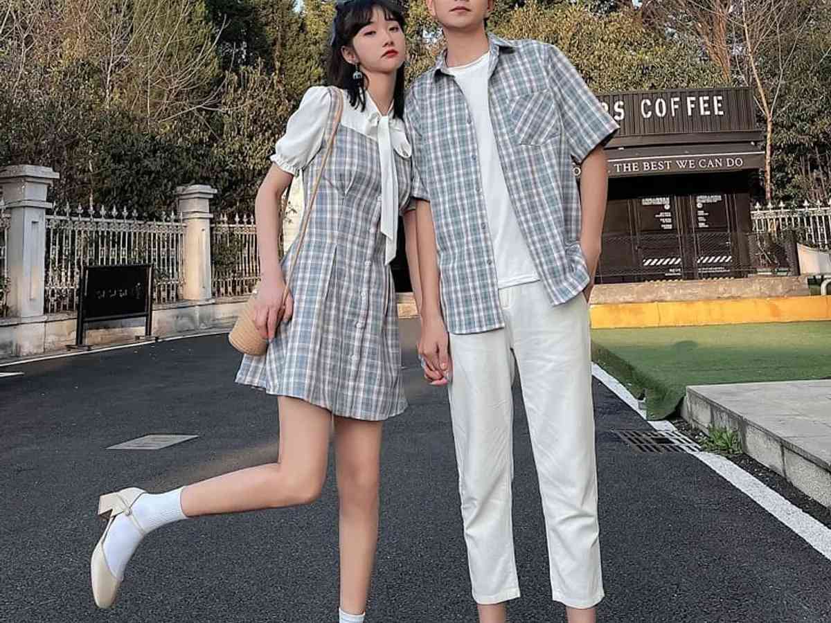 Chic Couple Ensemble
